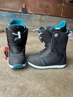 Burton Snowboarding Boots New with Tags Womens US 6.5 Bootique TrueFit