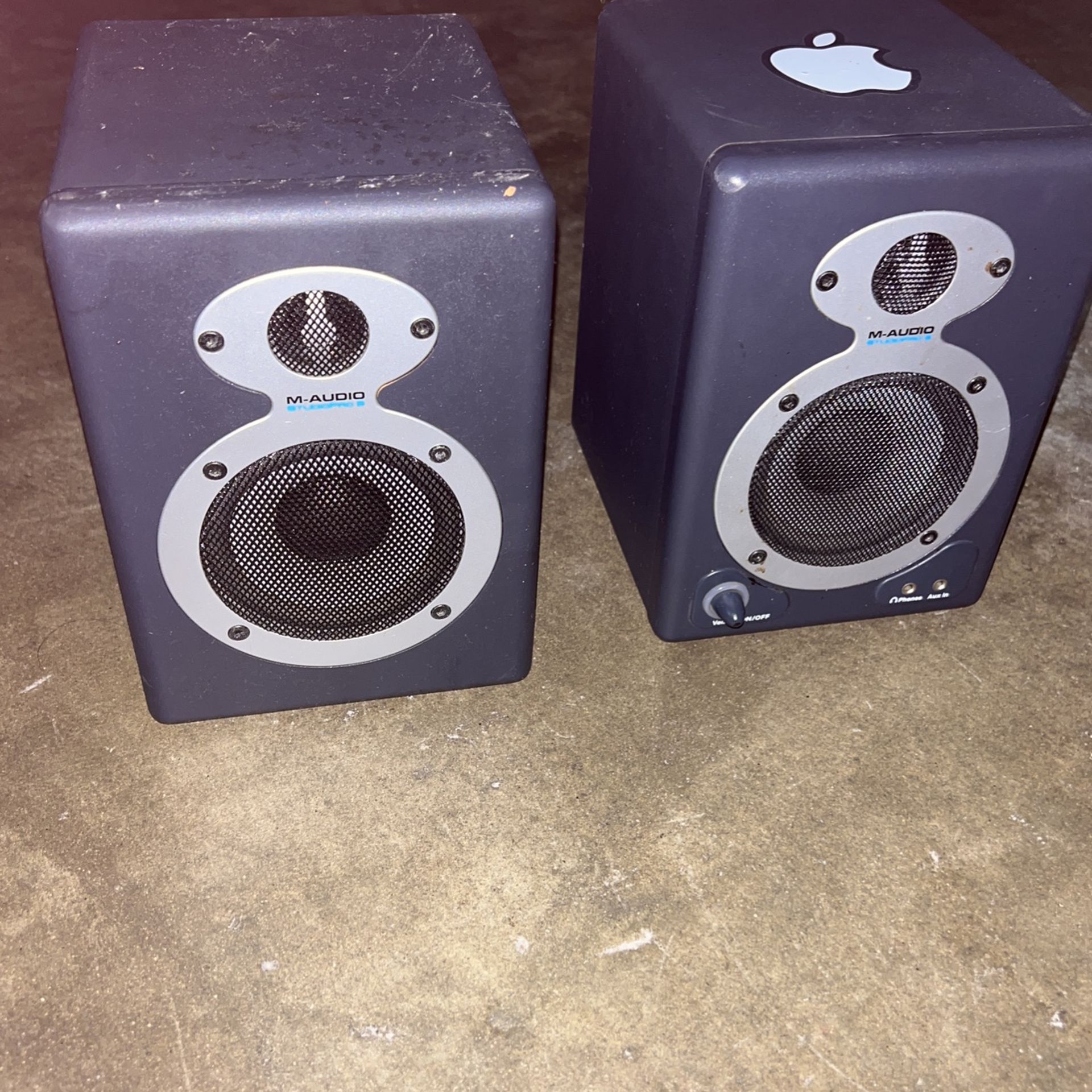 M-Audio Studio Pro 3 - Works No Cables