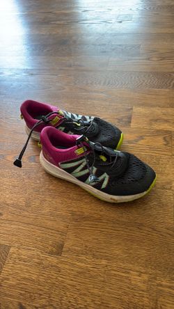 Tennis Shoes