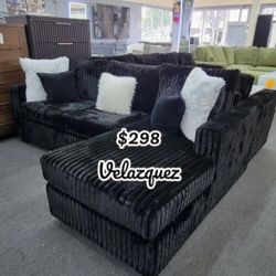 ✅️✅️2 pc black fur like wide welt corduroy sectional sofa with chaise✅️✅️