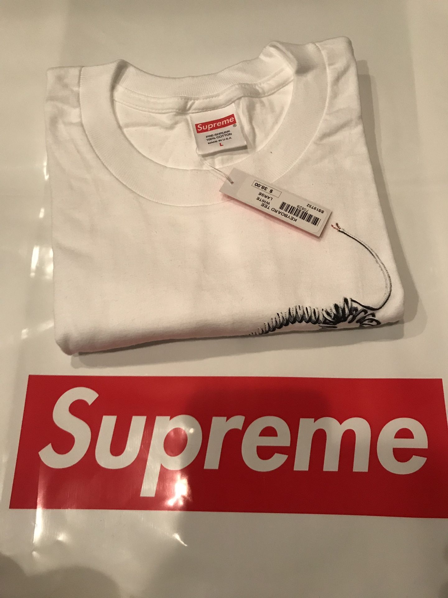 Supreme keyboard tee Black ML, white L $70 for Sale in Rowland