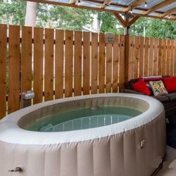 Inflatable Hot Tub