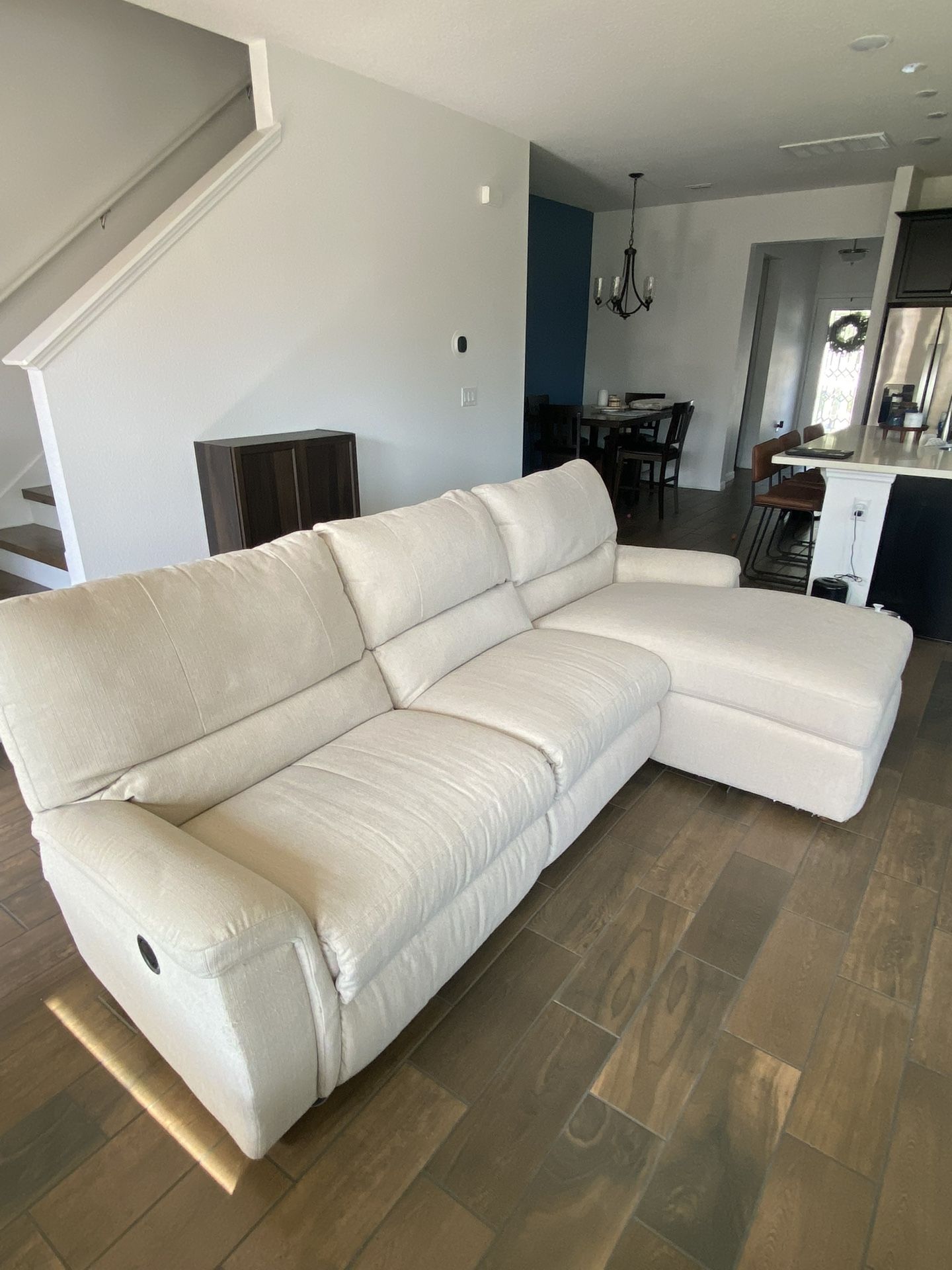 La-Z-Boy Reclining Sectional