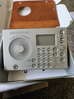 GRUNDIG WORLD RECEIVER 