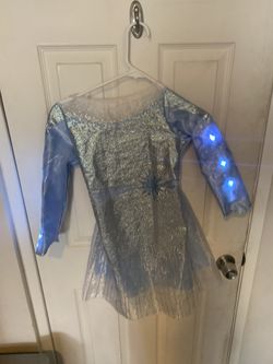 Disney’s Frozen Elsa Lights Up Dress Size Kids 4-6 E