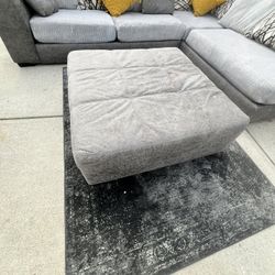 🎁‼️Emergency Sale Today 🎁Excellent Condition Sectional Sofa With Ottoman 