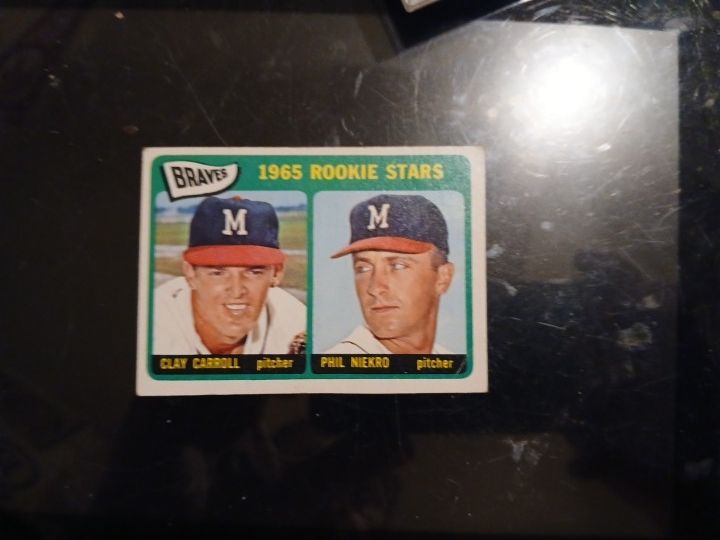 Vintage 1965 Phil Niekro Rookie Card