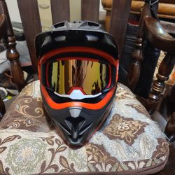 DIRT BIKE HELMET, Youth MEDIUM, With Goggles