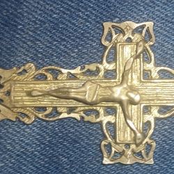18 K Crucifix/Pendant 