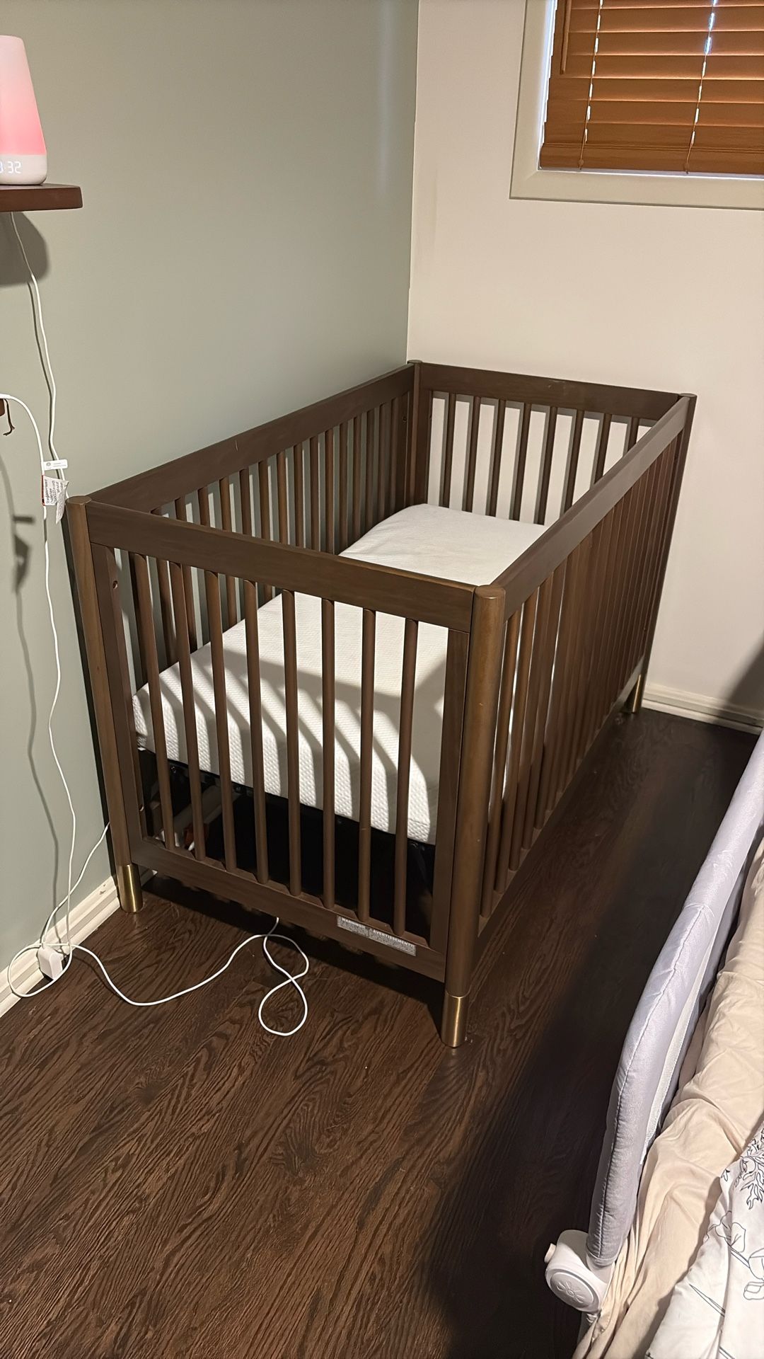 Babyletto Lolly 3-in-1 Convertible Crib + Mattress - Like New! 