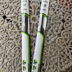 Brand New 28 inch windshield wipers