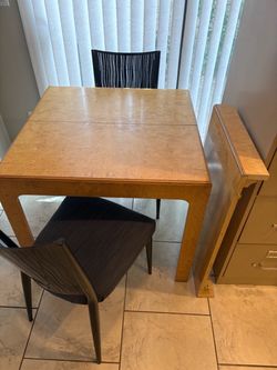 Burl Wood Extendable Dining Table & 2 chairs