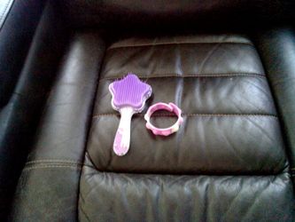 Brush w Foam beads &Pop it Bracelet