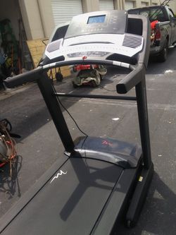 Free motion srs 800 treadmill