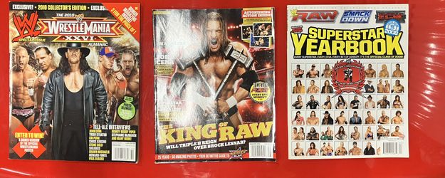 WWE - WRESTLING MAGAZINES