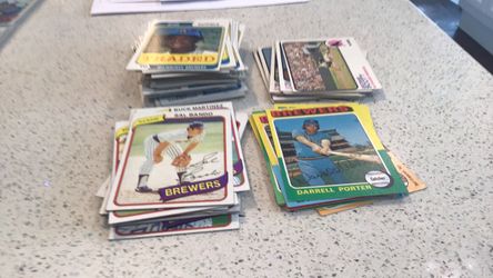 Vintage Milwaukee brewers Topps baseball cards lot