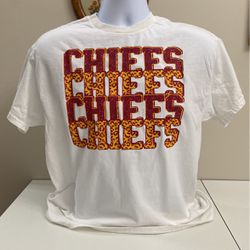 Chiefs Design T-Shirt, Gildan Size Large, NEW, (item 210)