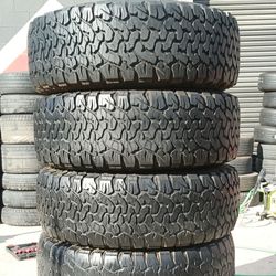 37X12.50R17LT Bfgoodrich A/T KO2 400$
