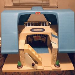Fisher Price Vintage Little Tikes Dollhouse
