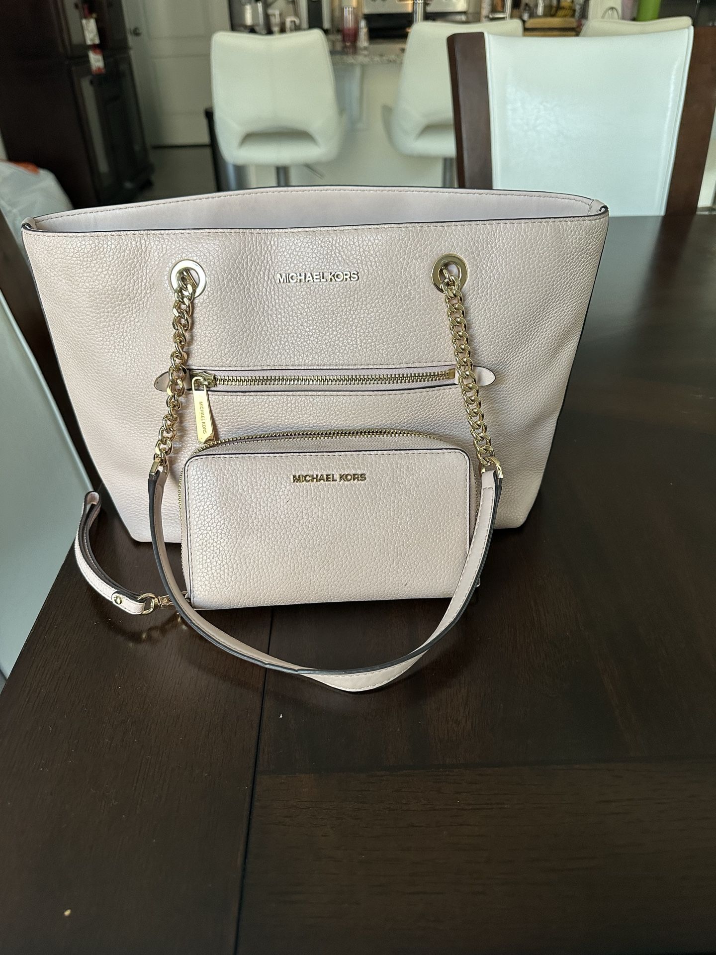 Michel Kors pink purse