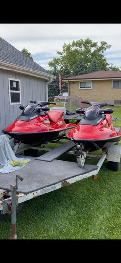 Jet skis /Sea-Doo