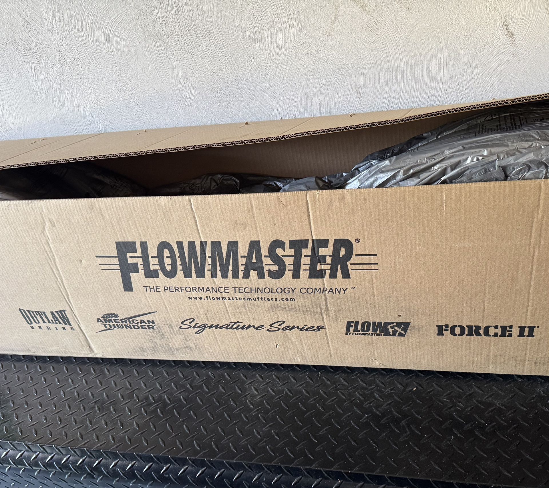 Flowmaster FlowFX Muffler