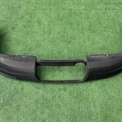 Chevrolet Suburban GMC Yukon XL Rear Lower Bumper Trasero De Abajo 2021 2022 2023 2024