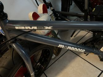 BMaX Mongoose Bike