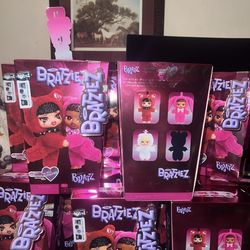 Bratz bratzies Valentine’s Day mystery blind box