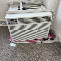 AC Window Unit 