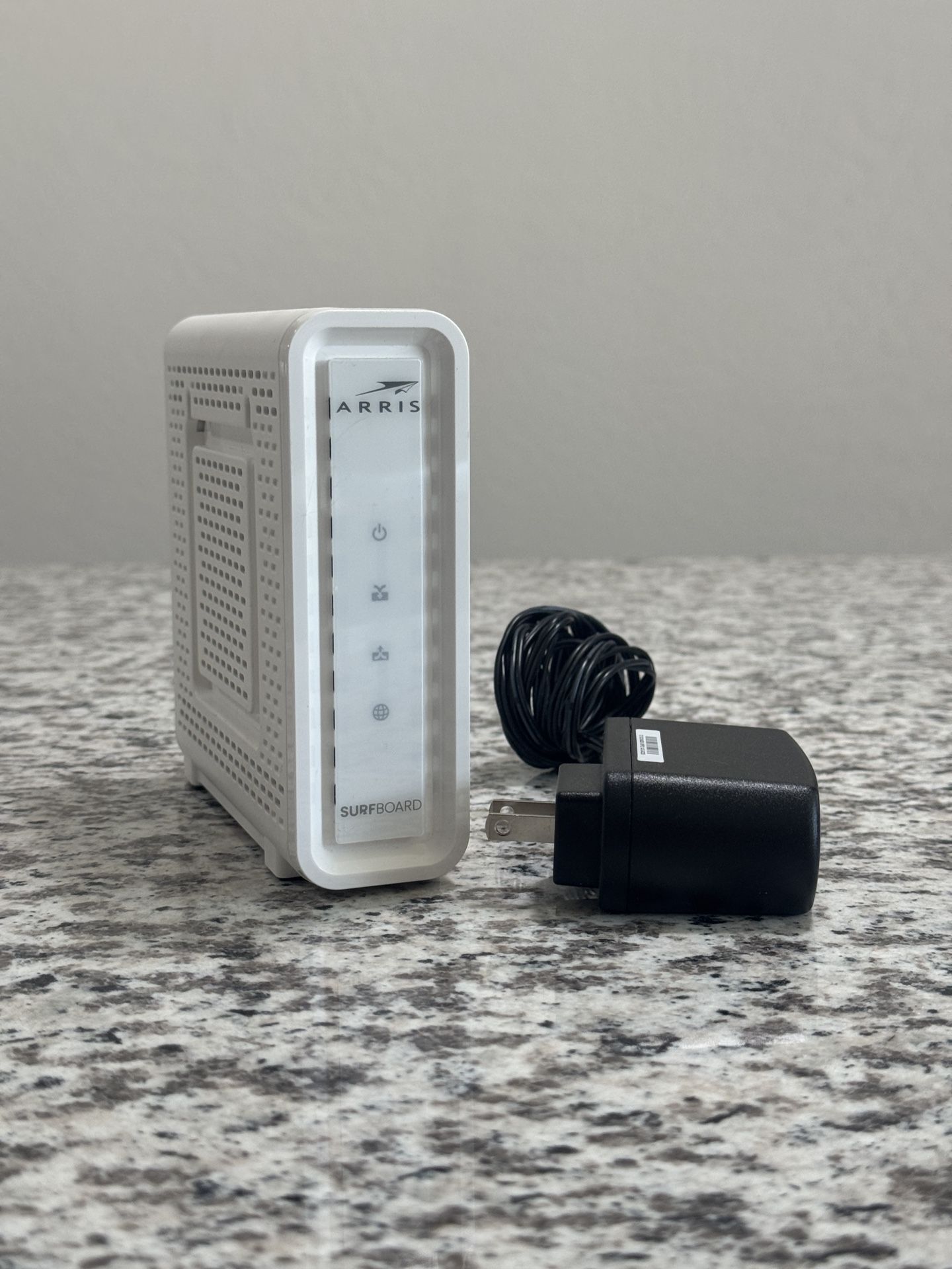 Arris SurfBoard SB8200 Modem