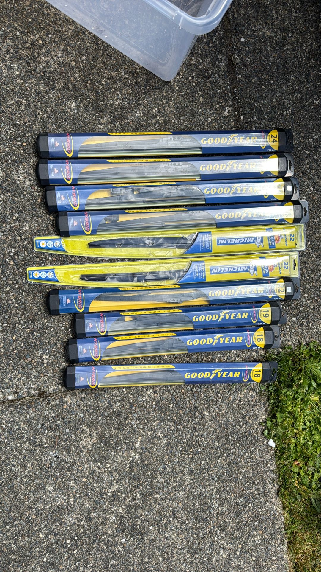 Ten Windshield Wipers - ALL NEW