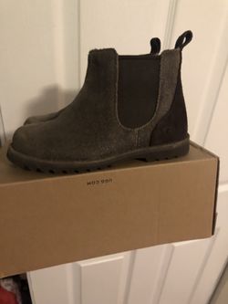 Toddler ugg boots size 10