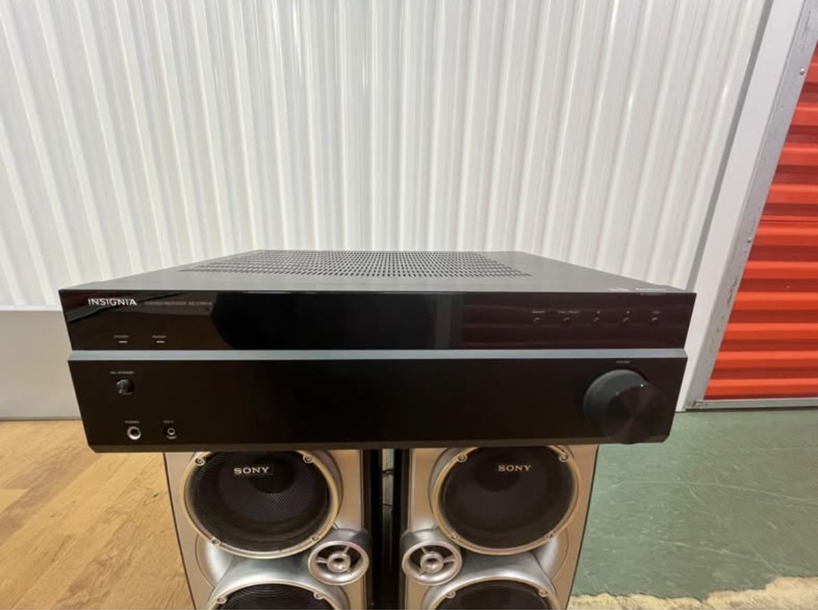 Insignia Stereo Receiver (NS-STR514)