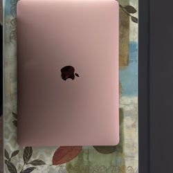 MacBook Air  13”  (2020)