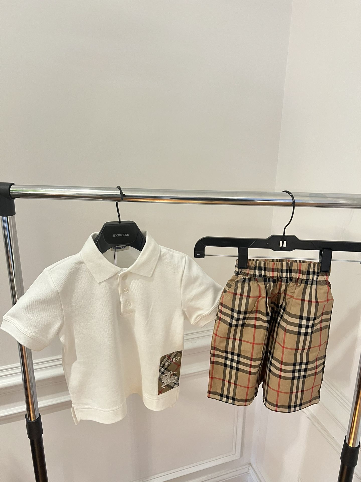 🔥Authentic Burberry Polo + Shorts Set – Boy’s Size 4Y In-Hand