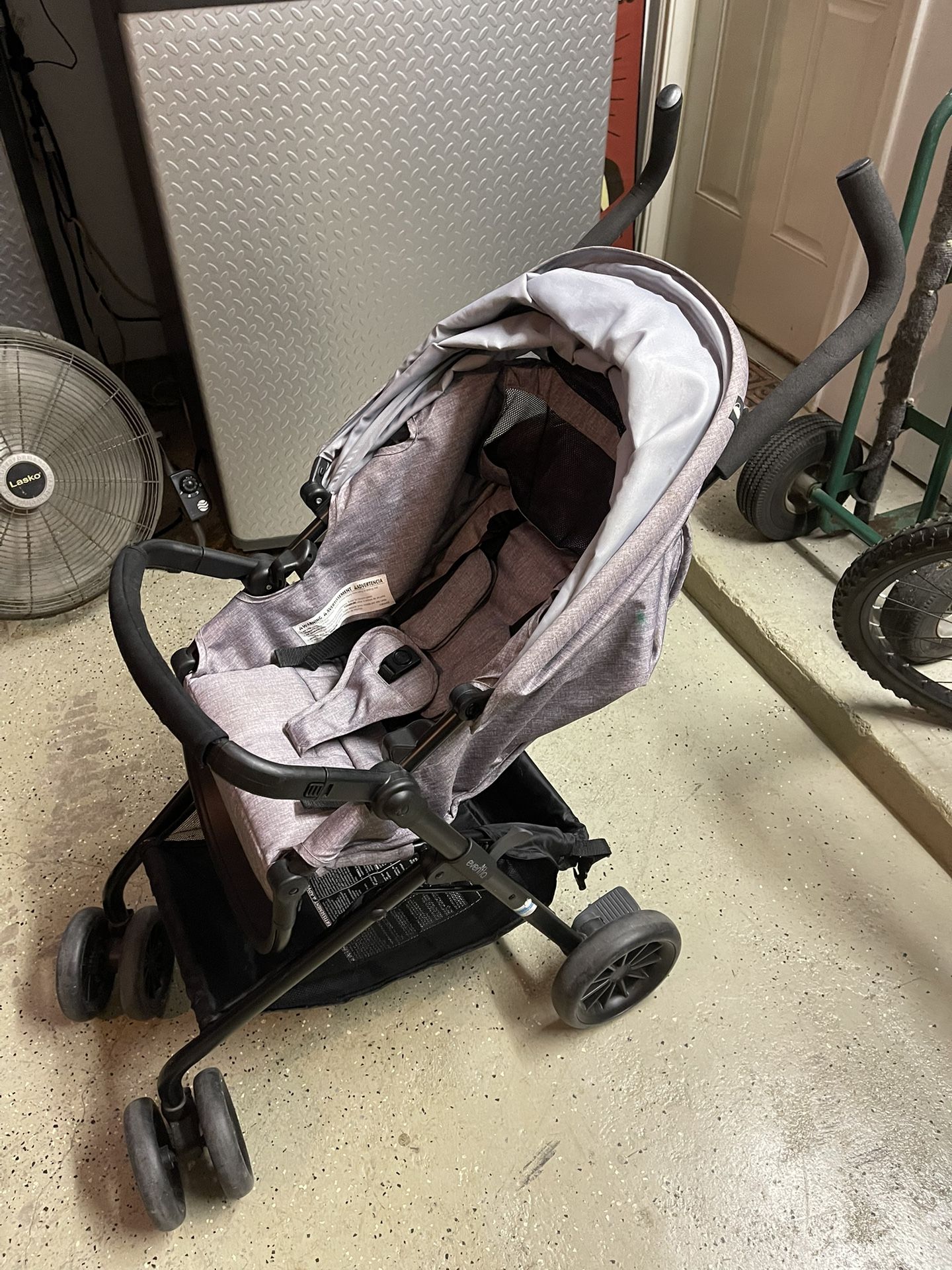 Evenflo Stroller Bed  Excellent Conditions