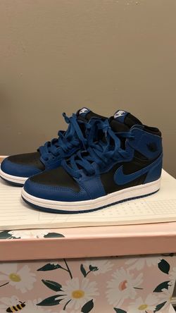 Jordan 1 Mid