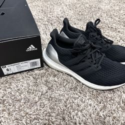 Adidas Ultraboost 4.0 DNA