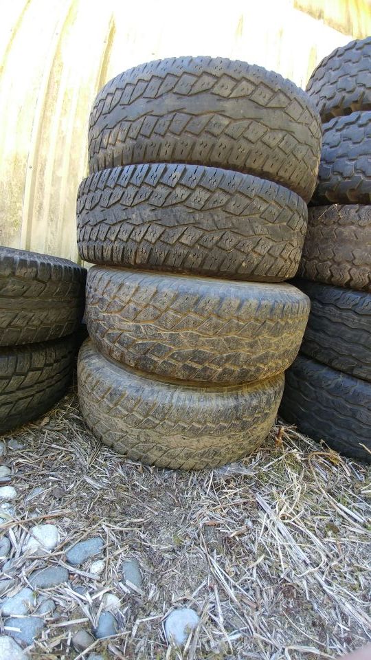 265 75 r15 tires