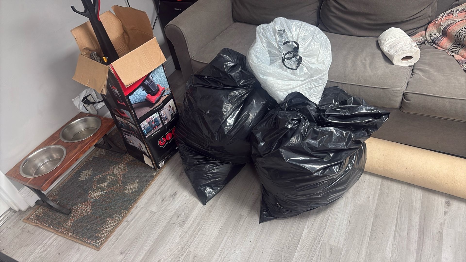 Clothes Bath Towels Vacuum Bundle