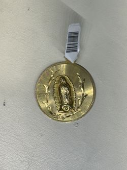Round Virgin Mary Pendant