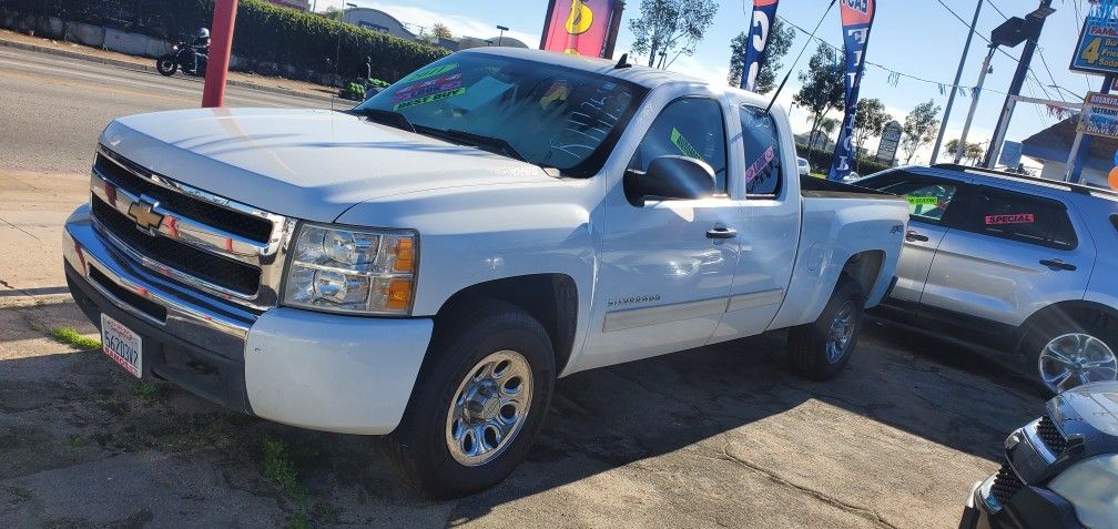 2011 CHEVROLET SILVERADO CHROME RINES