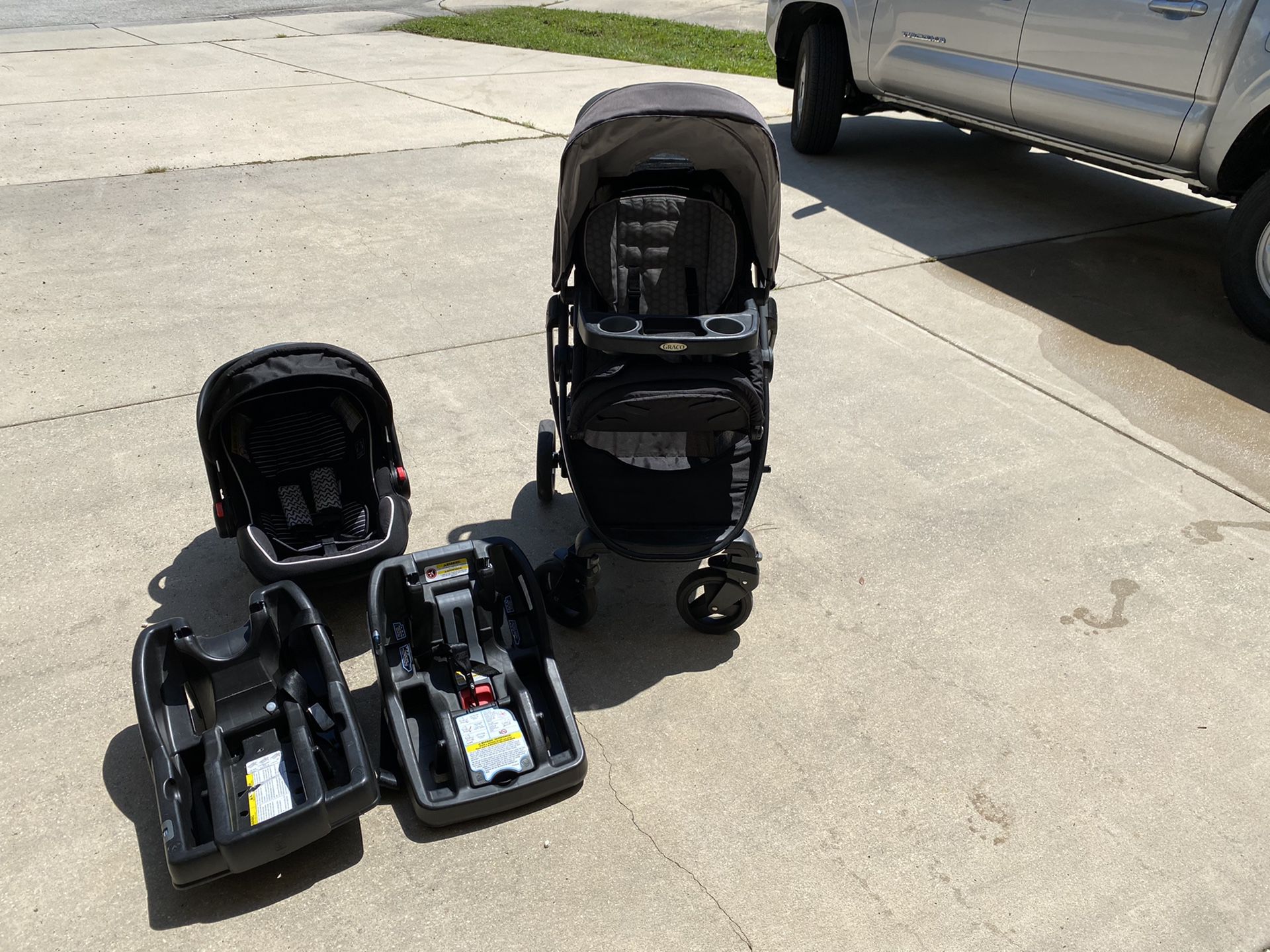 Complete Graco Modes Travel System