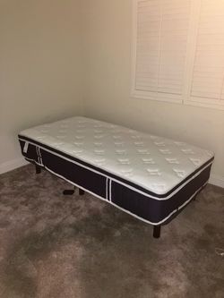 Twin Mattress with automated lift led lightsBox Spring motorized Frame delivery