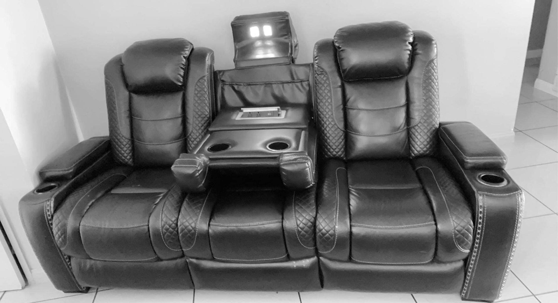 Black Leather Sofas