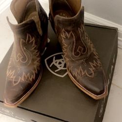 Ariat Women Boots Size 8 