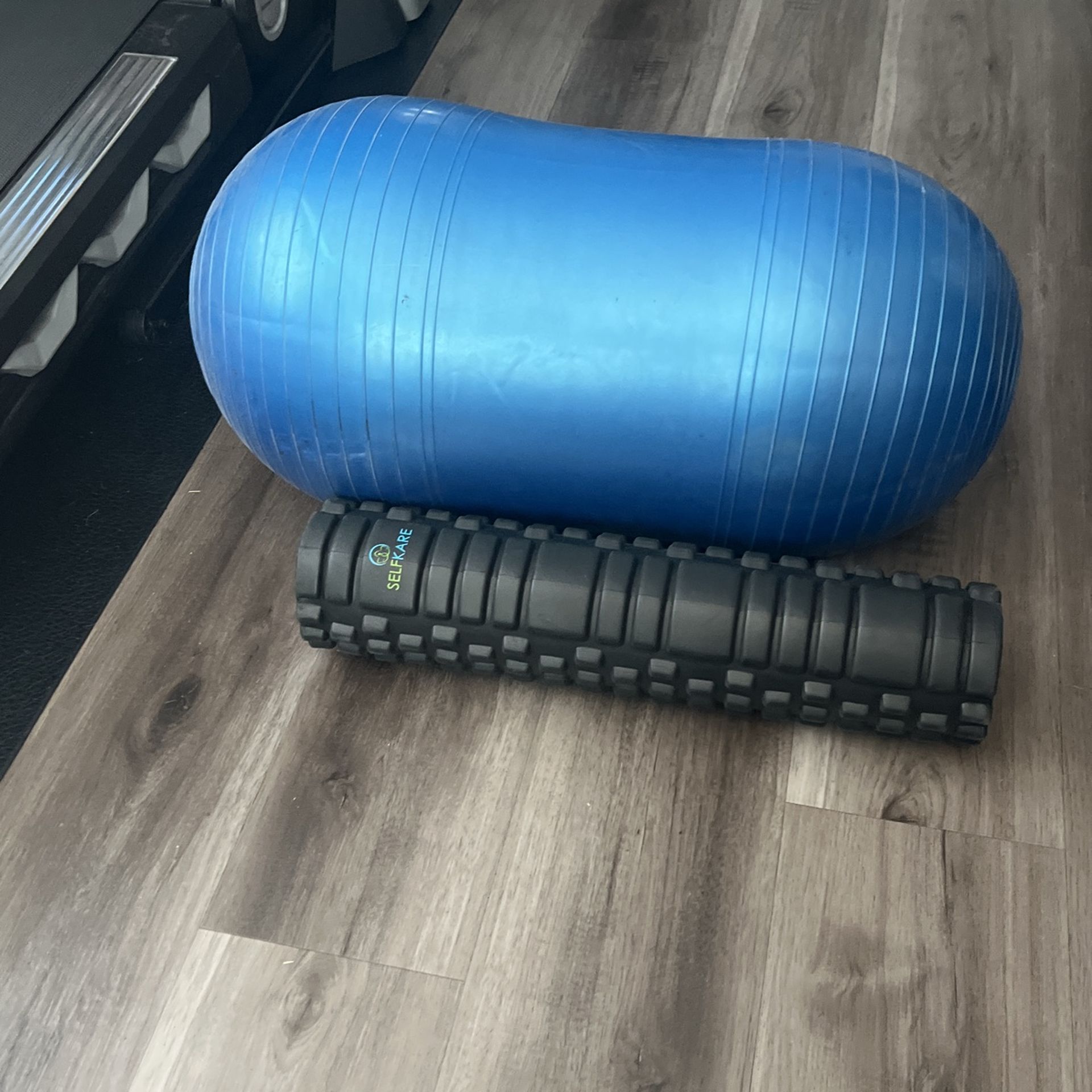 Foam Roller And Exercise Ball 