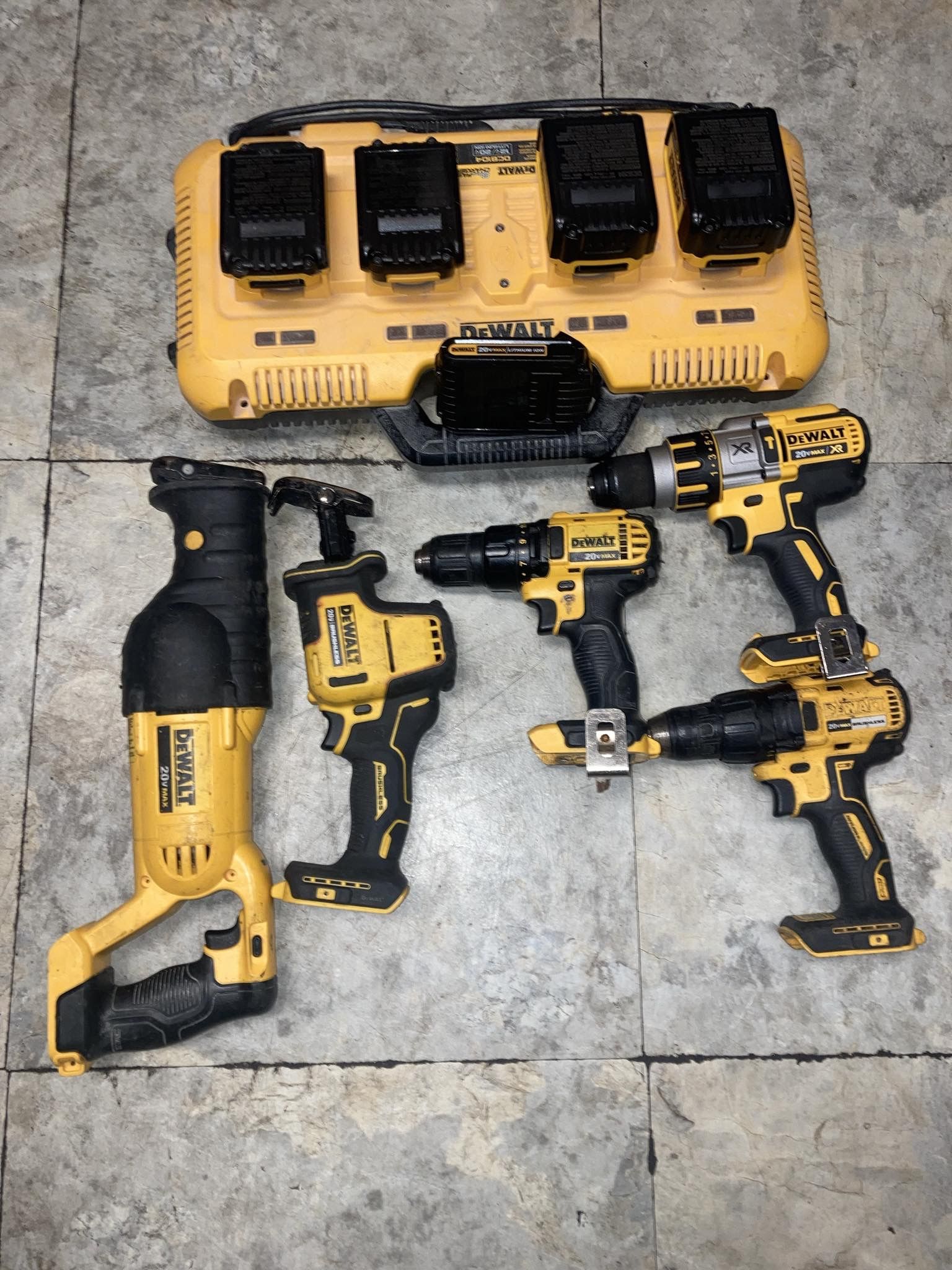 300 Dewalt Set 