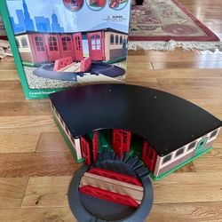 Brio World Grand Roundhouse 33736